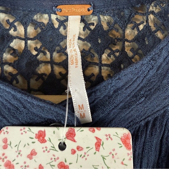 FREE PEOPLE The Best Blouse Navy Crochet Long Sleeve Top Medium New - Picture 10 of 12